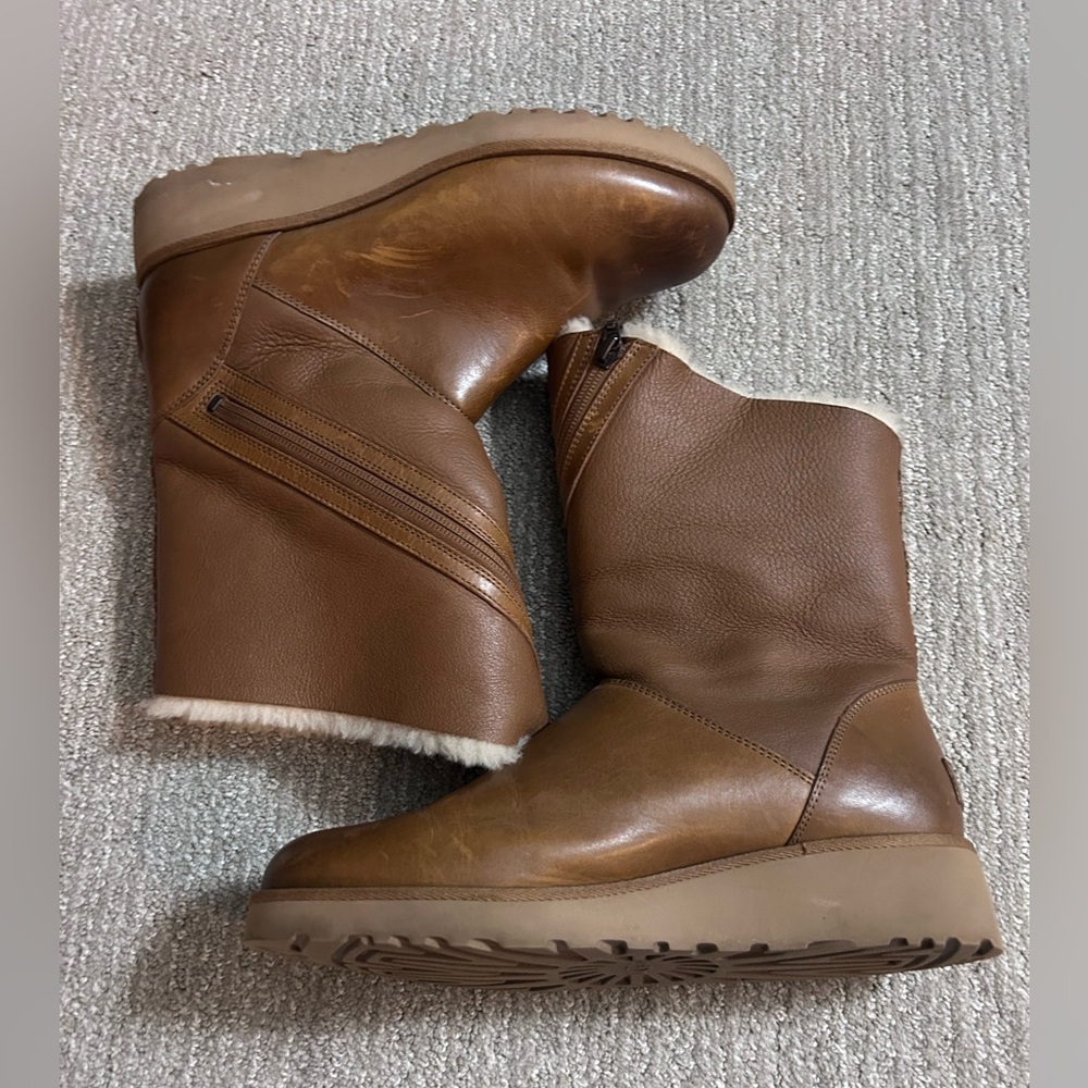 Women’s Uggs Size 9 Lorna Leather Wedge Zipper Brown Boots